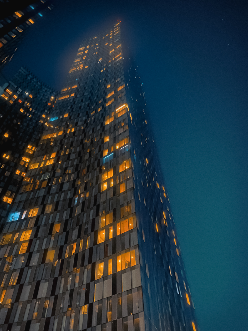 A portion of a longer sequence of photography that explores the transformation of the city of Manchester from day to night- time, with a large focus on the photo editing and colour grading. A portion of a longer sequence of photography that explores the transformation of the city of Manchester from day to night- time, with a large focus on the photo editing and colour grading.