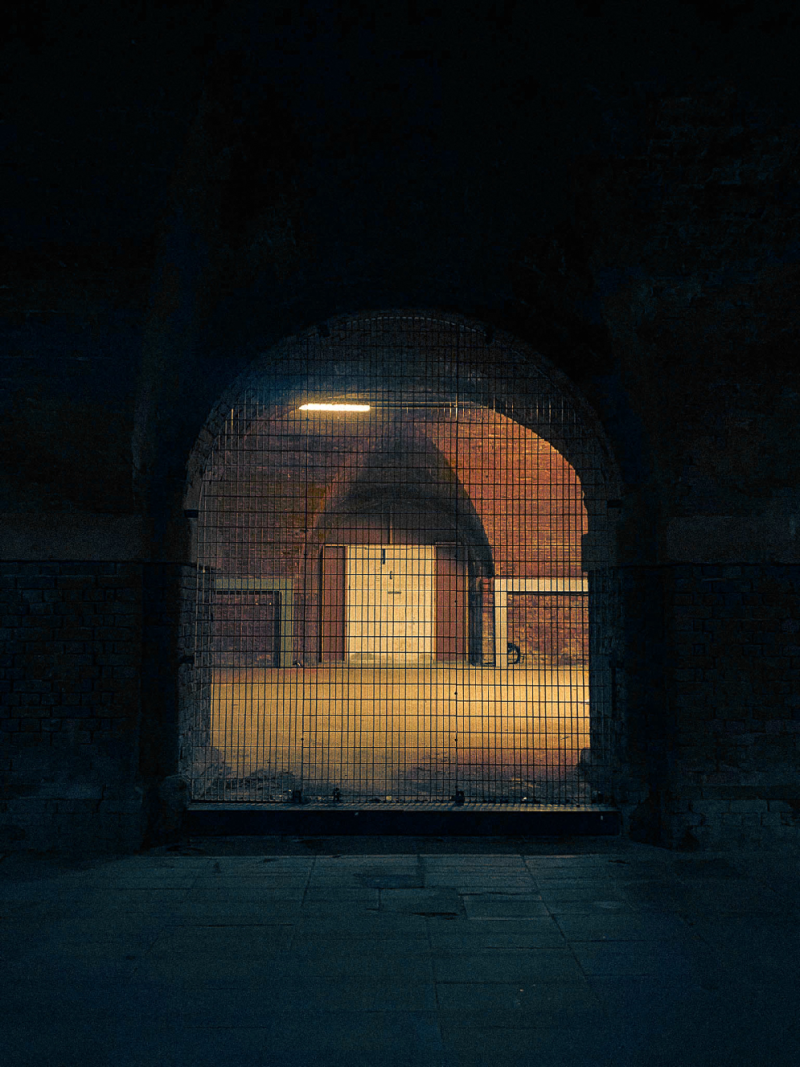 A portion of a longer sequence of photography that explores the transformation of the city of Manchester from day to night- time, with a large focus on the photo editing and colour grading. A portion of a longer sequence of photography that explores the transformation of the city of Manchester from day to night- time, with a large focus on the photo editing and colour grading.